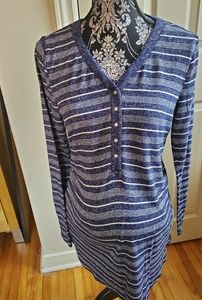 Maternity/nursing shirt